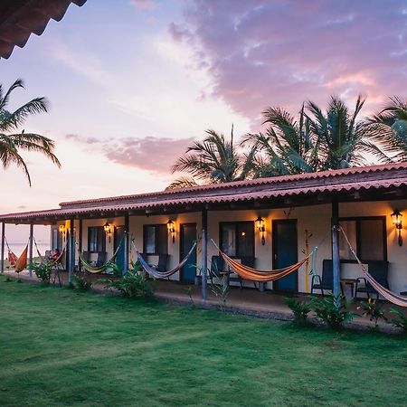 Beach Break Hotel & Surf Camp De プラヤ・ベナオ エクステリア 写真