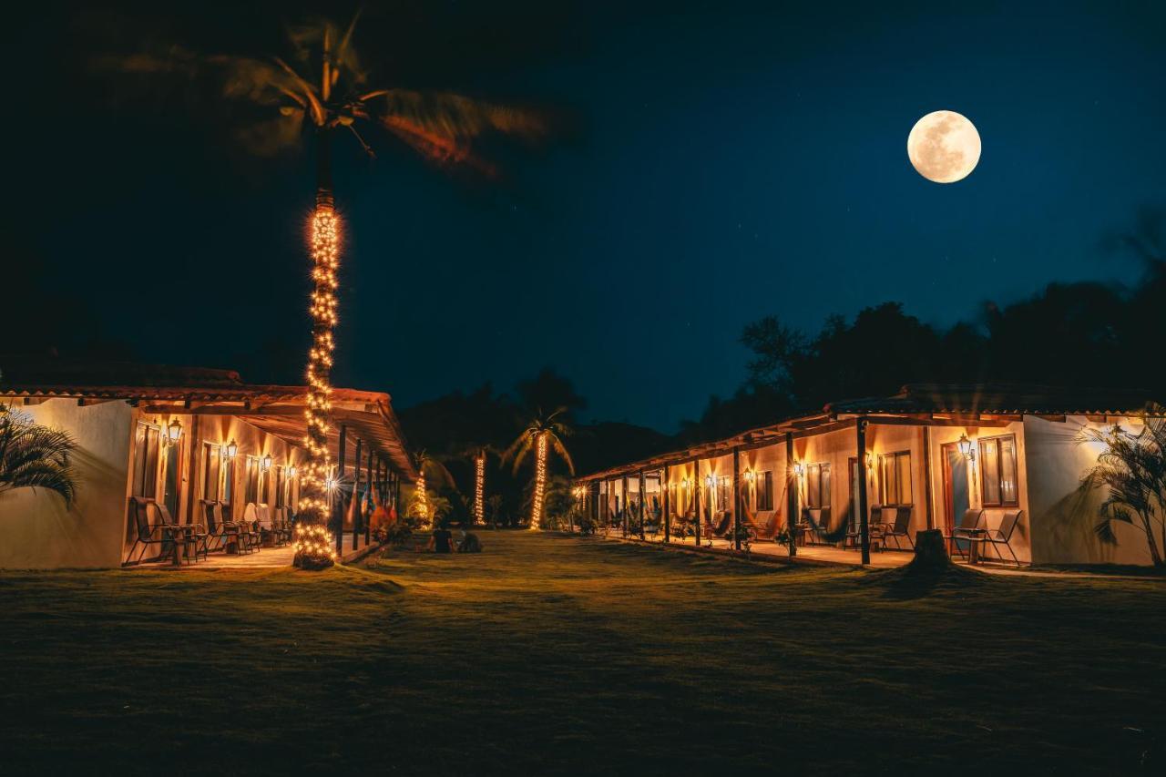 Beach Break Hotel & Surf Camp De プラヤ・ベナオ エクステリア 写真