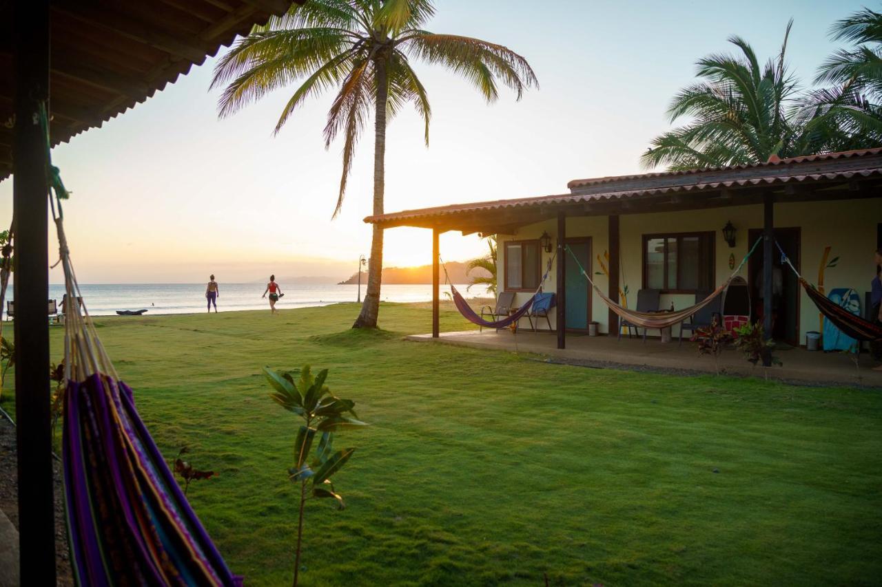 Beach Break Hotel & Surf Camp De プラヤ・ベナオ エクステリア 写真