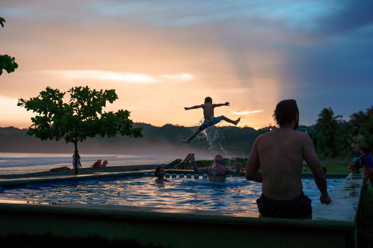 Beach Break Hotel & Surf Camp De プラヤ・ベナオ エクステリア 写真