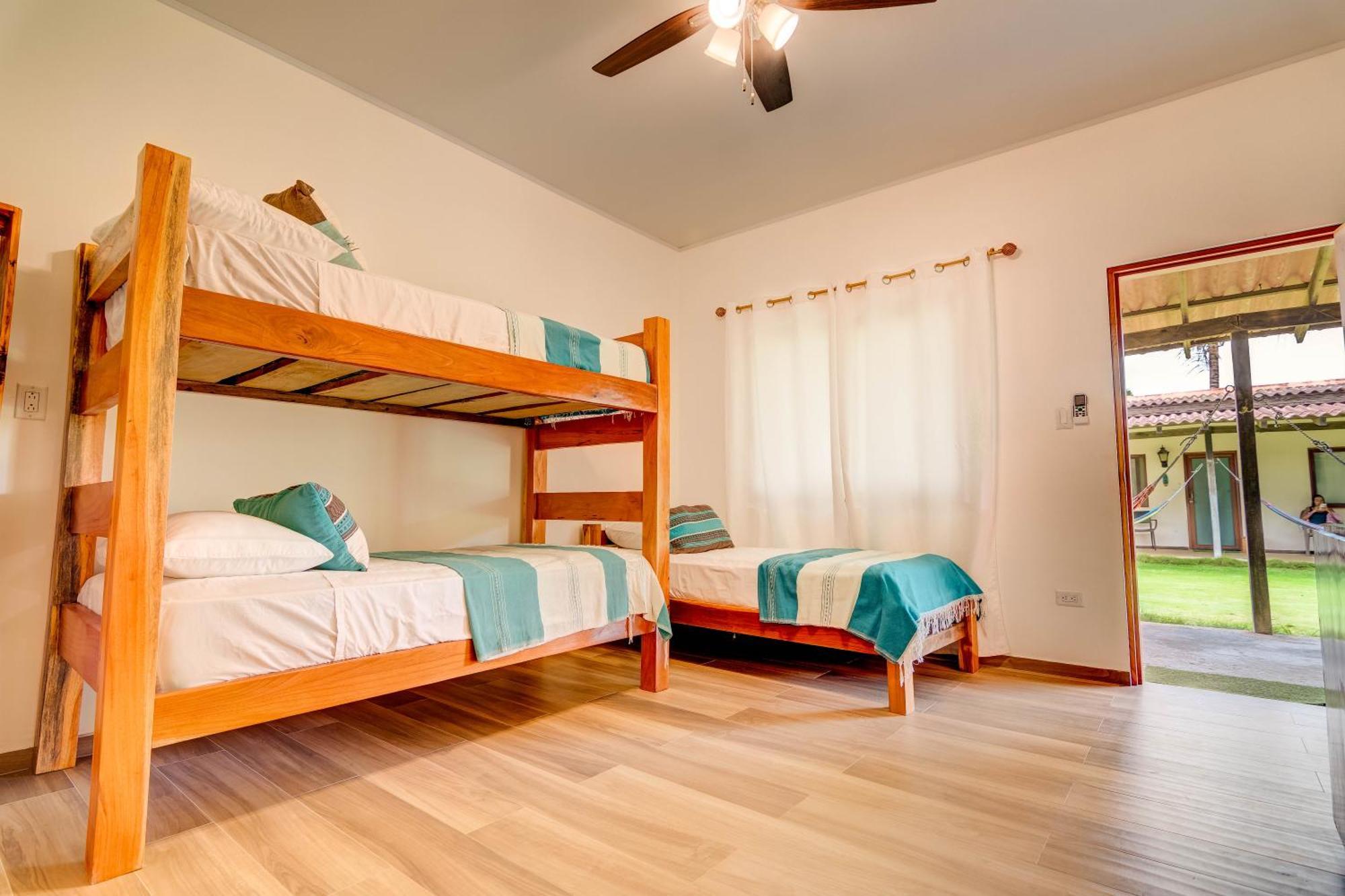 Beach Break Hotel & Surf Camp De プラヤ・ベナオ エクステリア 写真